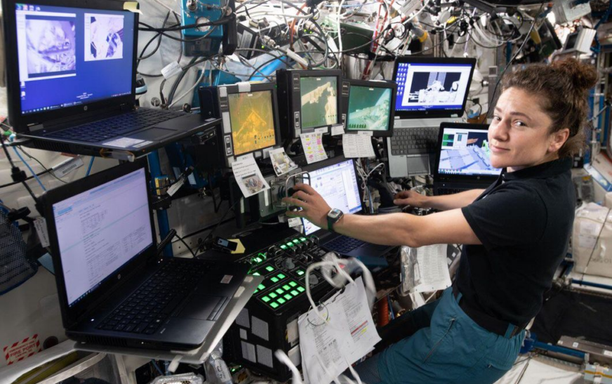 Microsoft Down: Which computers do NASA, SpaceX, and Blue Origin use?