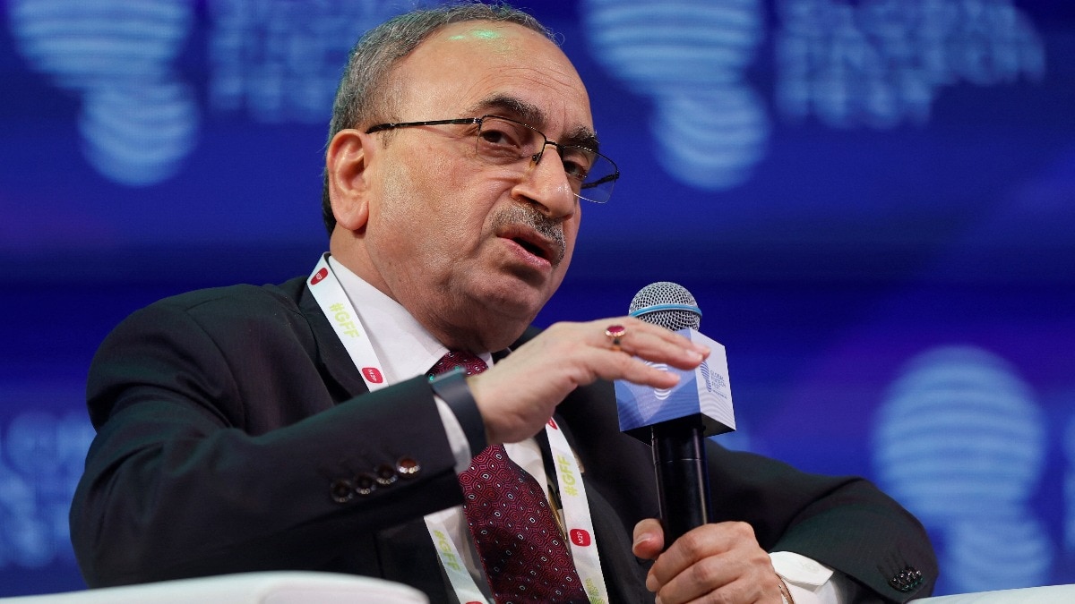 sbi-chief-dinesh-khara-sees-a-‘ghar-wapsi’-for-deposits-amid-regulatory-action-on-f&o