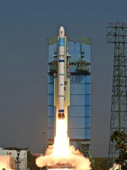‘from-an-altitude-of-475km’:-isro-to-launch-earth-observation-satellite-onboard-(sslv)-d3